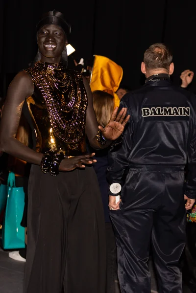 Look 15